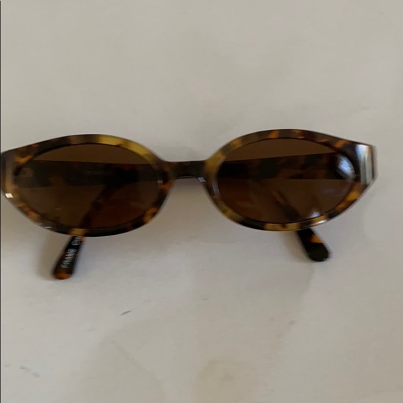 EXPRESS Tortoise Cat Eye Sunglasses NWOT $50 - Picture 1 of 9
